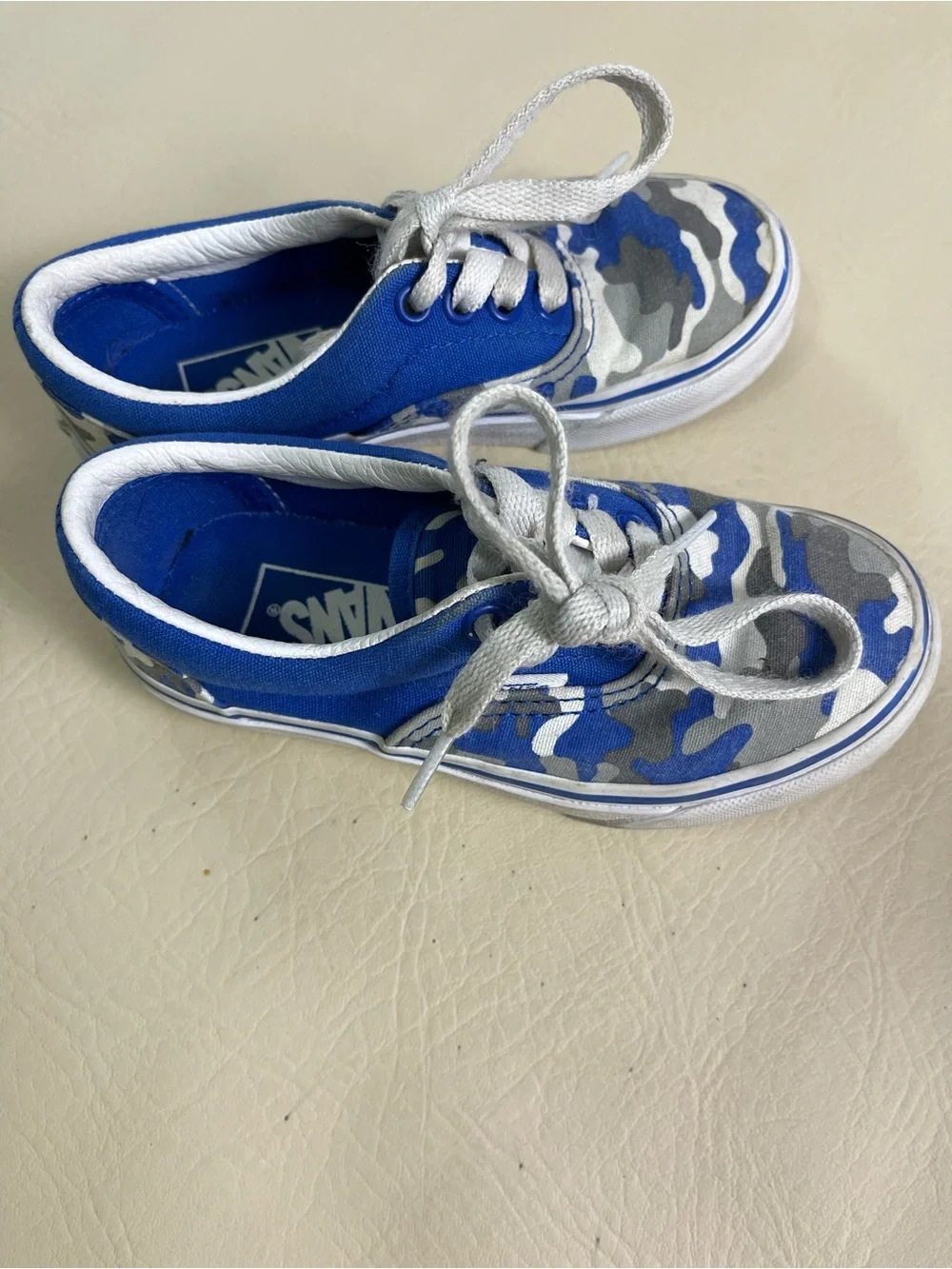 Vans Junior Era Youth Kids Skate Shoes (primary camo) kids 11